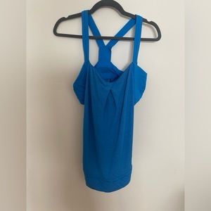 Lululemon sports tank with built in bra